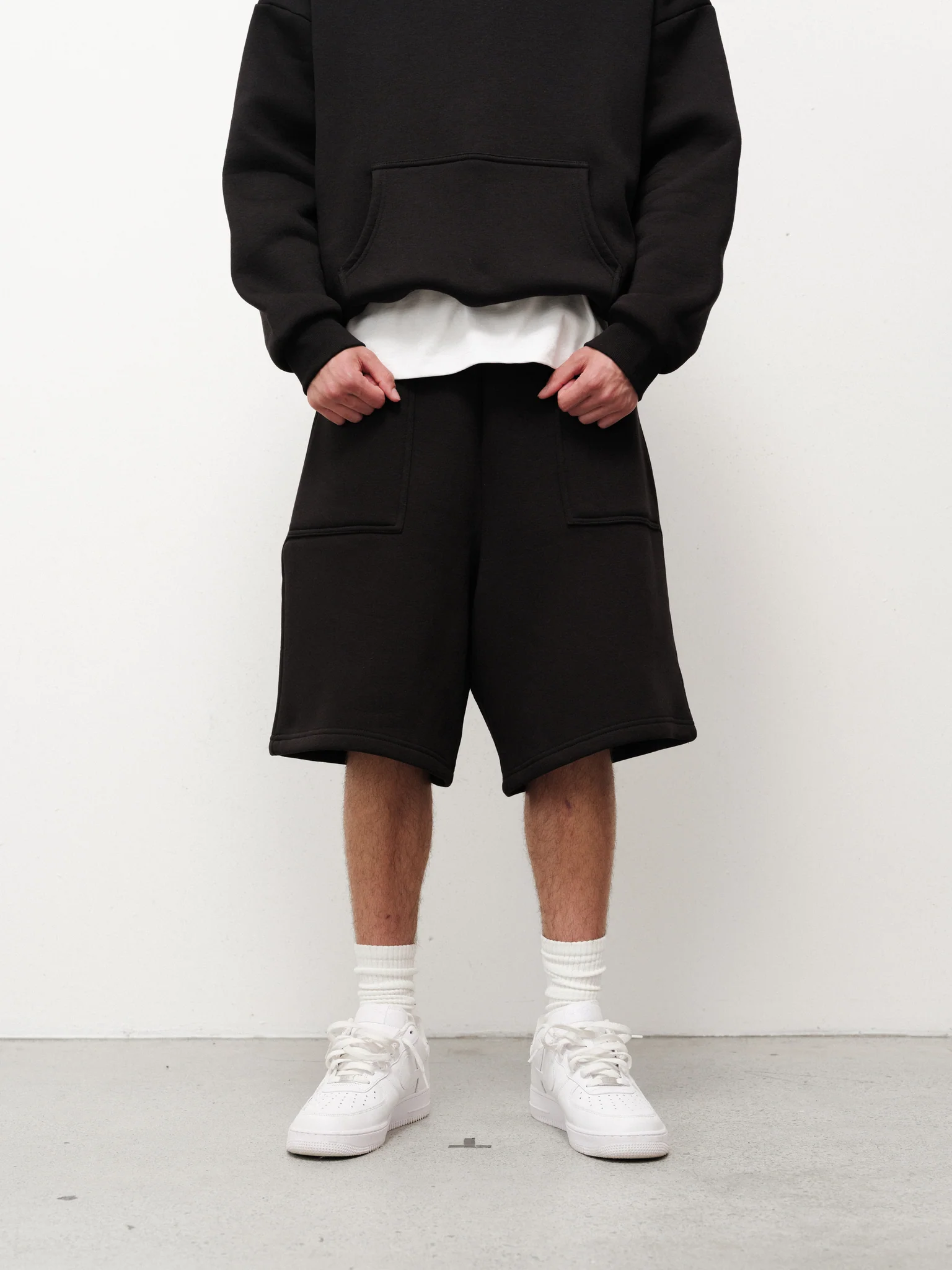 COZY SHORTS - BLACK - Image 5