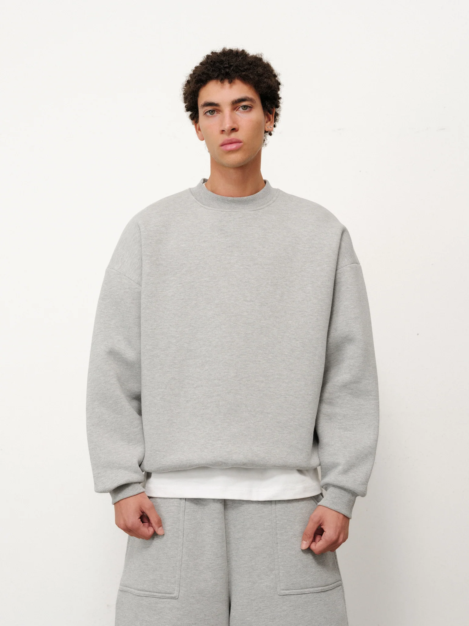 COZY SWEATER - GREY - Image 4