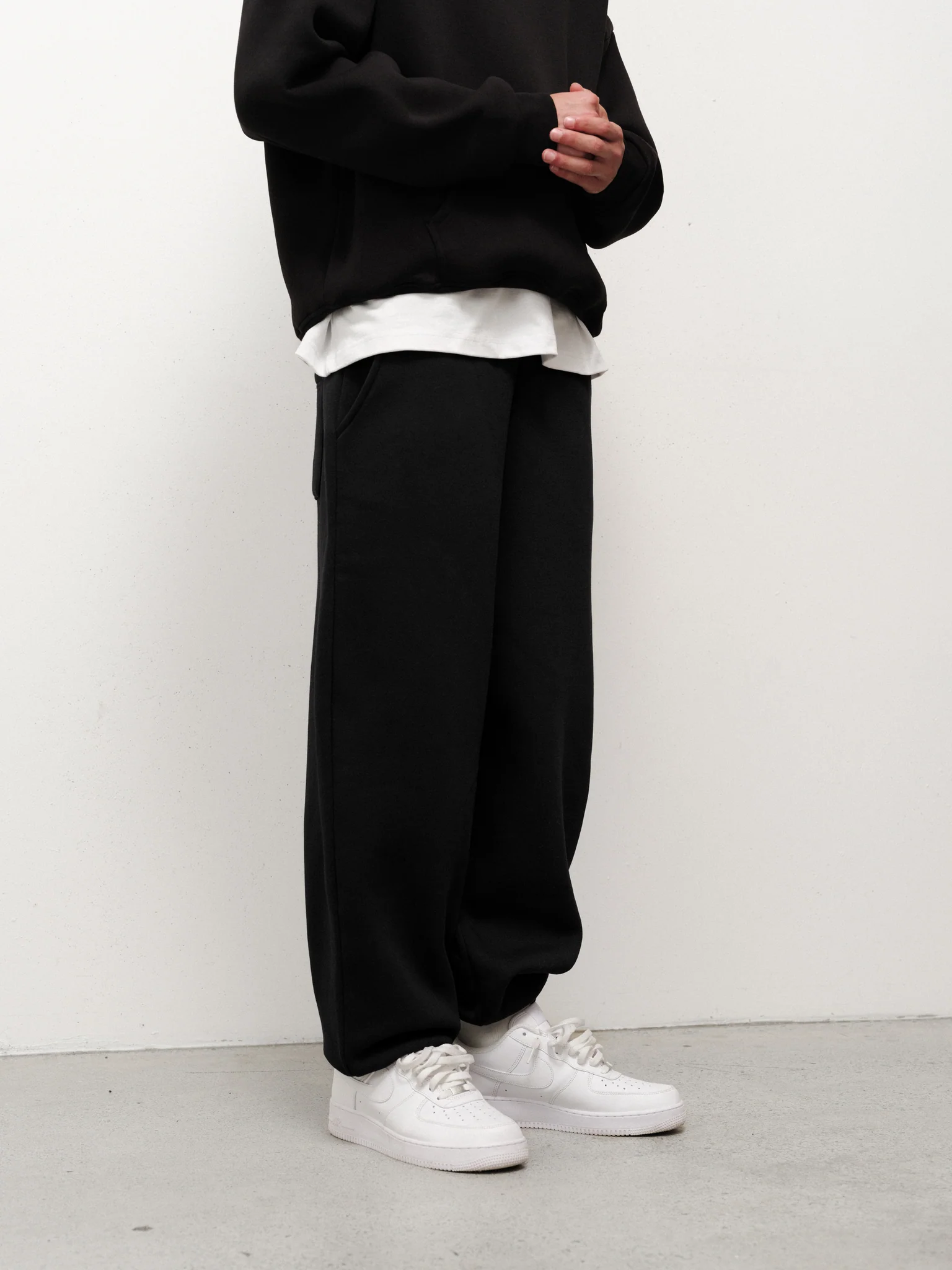 COZY SWEATPANT - BLACK - Image 5