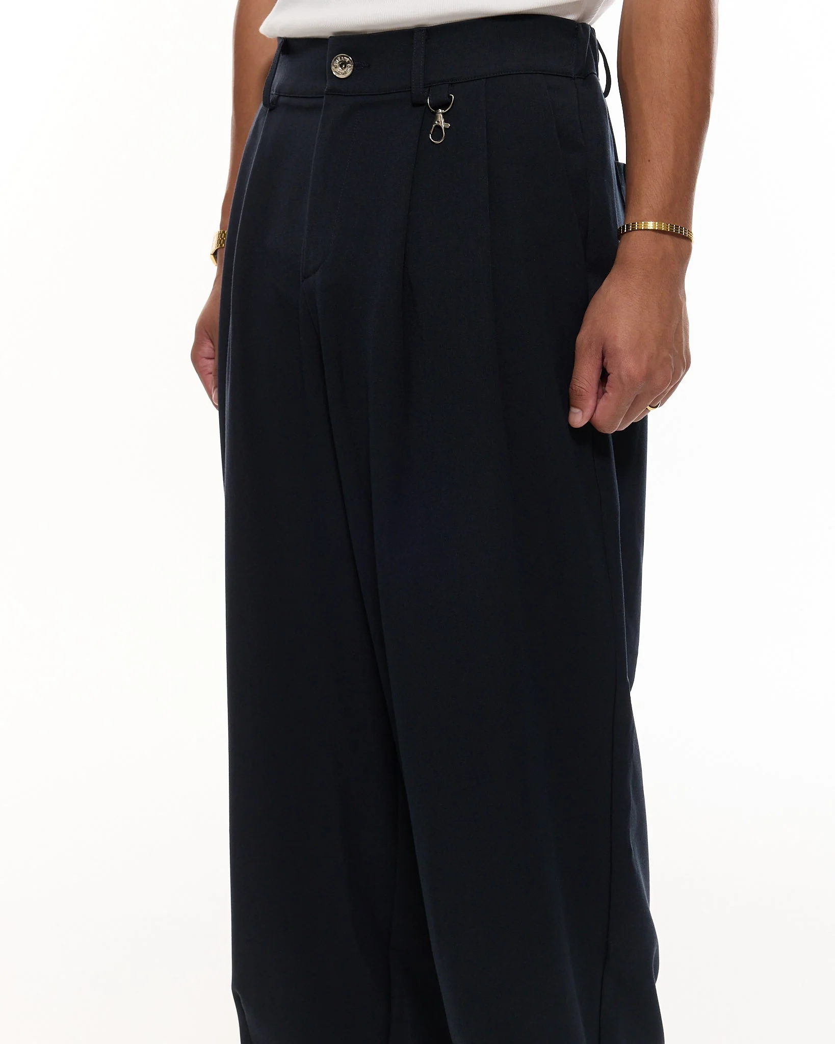 PLEATED PANT - NAVY - Image 5