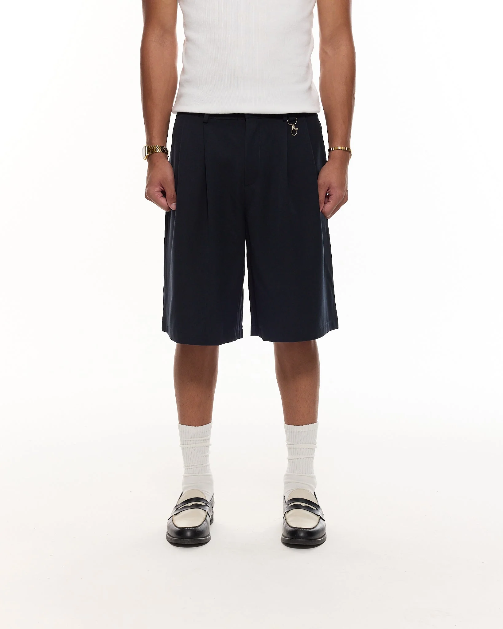 PLEATED SHORTS - NAVY - Image 3